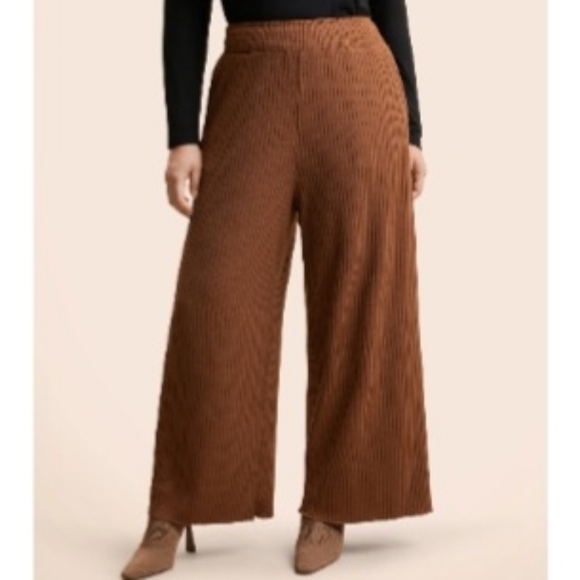 BloomChic Pants - BloomChic Brown Straight Leg Pants